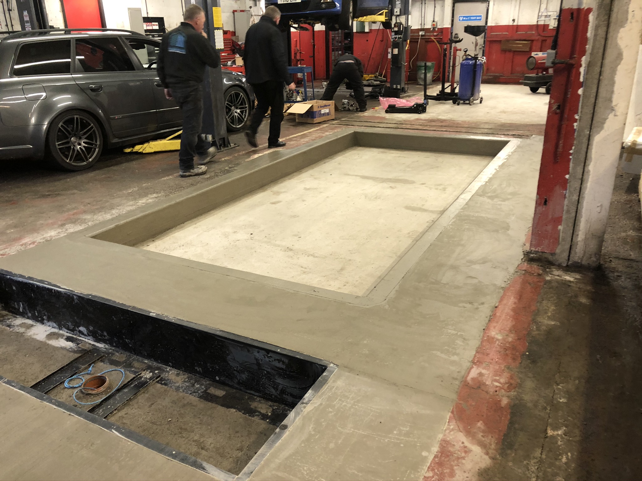 Class 4 Scissor lift installation